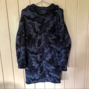 Barefoot Dreams CozyChic Camo Anorak Indigo Multi